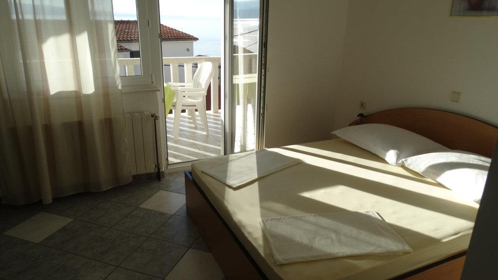 Ferienwohnung D&N Urlicic Omiš Exterior foto